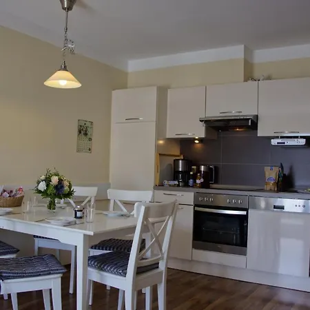 Inselblume 07 - Mit Hund An Der Reiterkoppel Neue Tiefe Fehmarn